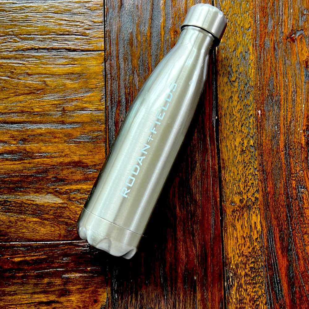 Rodan and Fields metal water bottle
